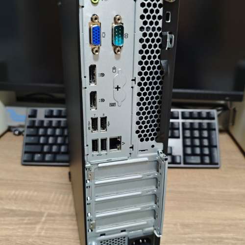 Lenovo ThinkCentre M720s 薄身電腦 i5-8500 / 16GB RAM / 512GB SSD