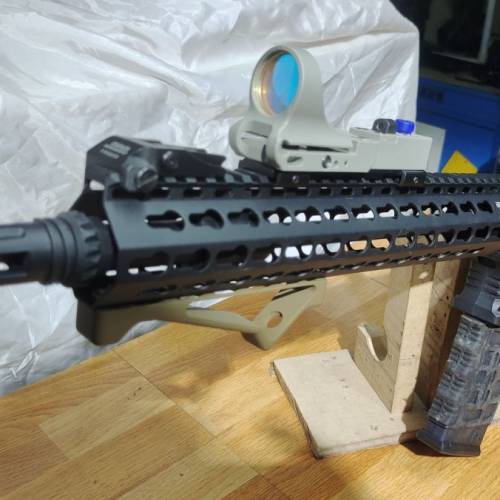 G&G CM16 SRL 連5個彈匣