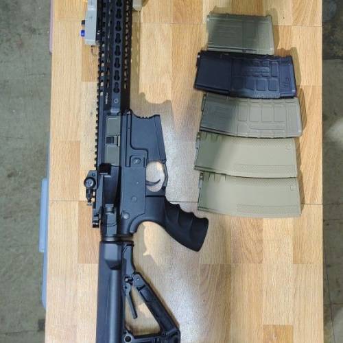 G&G CM16 SRL 連5個彈匣