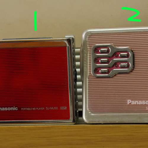 $500 for 2 MD walkman panasonic