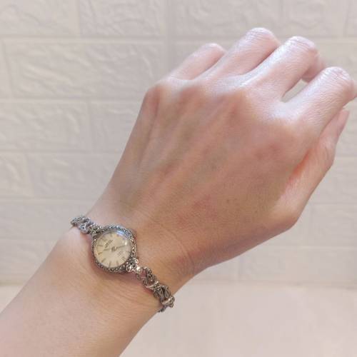 議價請移玉步no bargain 
😍 #Vintage Swiss「SWISS SENTINEL」17Jewels Incabloc手...