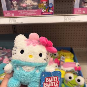 代購賣$180一款:Bum Bumz HELLO KITTY MILK Food Truck Series 4.5” Beanbag Plushie