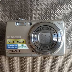 FUJIFILM FINEPIX F200EXR