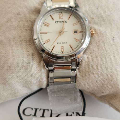 西鐵城光動能女表