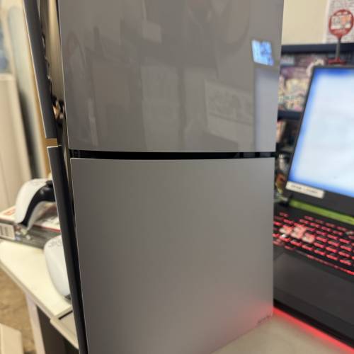 Samsung RT22M4033S9/SH 234L 雙門雪櫃 (超乾淨，仲有新雪櫃味)完全冇異味同新一樣