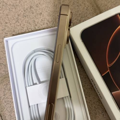 iphone 16 pro max 512gb金色