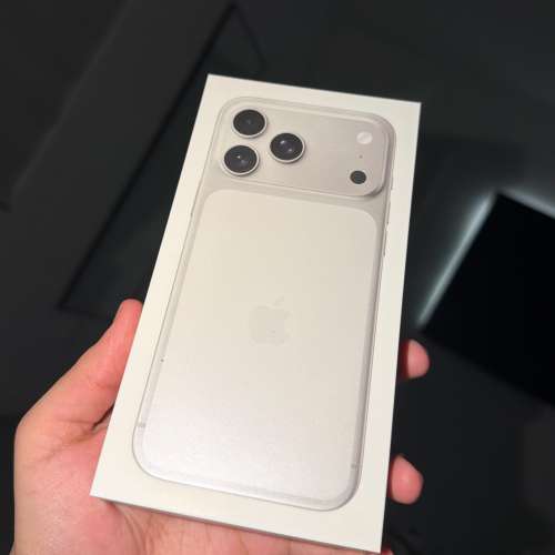 新機一樣香港🇭🇰行貨Apple Iphone 17 Pro 256GB 銀色Sliver已貼貴價玻璃保護貼CASE...