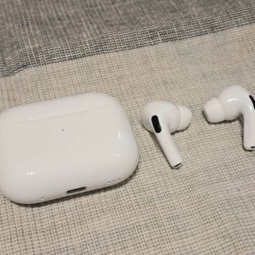 Apple AirPods Pro 2 (Lighting)