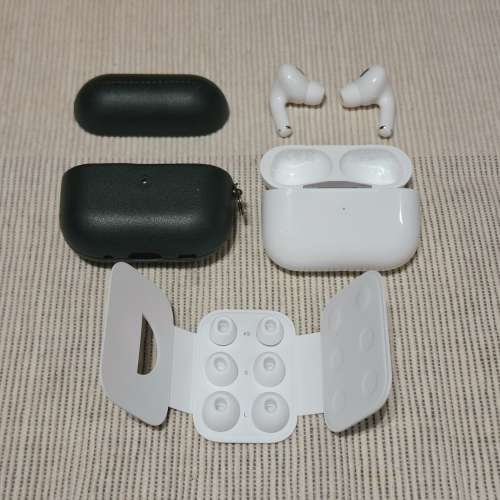 Apple AirPods Pro 2 (Lighting)