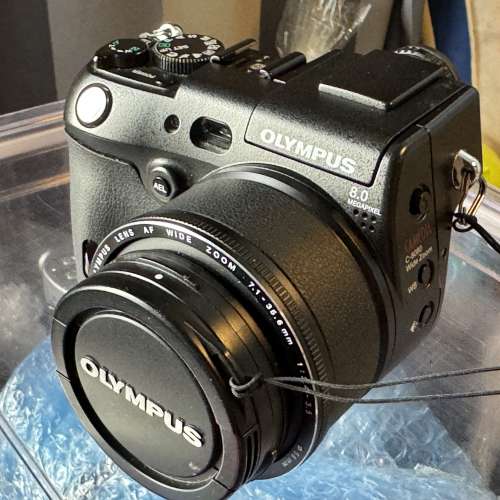 Olympus E-330, E-300, E-500, C-8080 4機身+2鏡