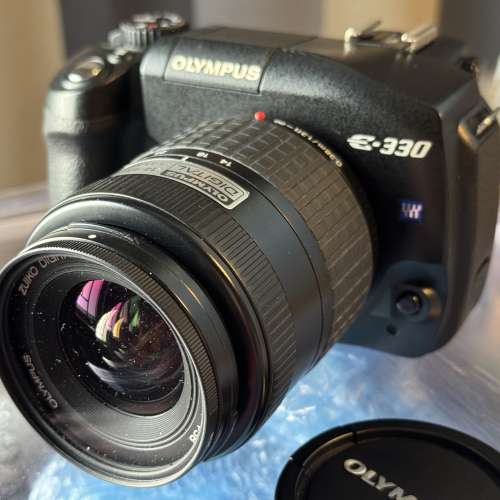 Olympus E-330, E-300, E-500, C-8080 4機身+2鏡