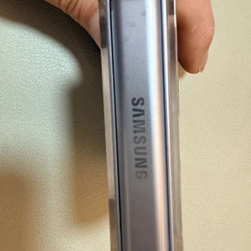 Samsung Filp 6 F7410行貨