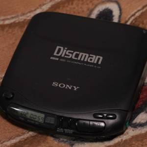 Sony Discman D-131 + 16 CD