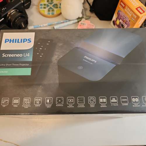 Philips Screeneo U4 Projector 投影機 SCN350 超短焦投影機