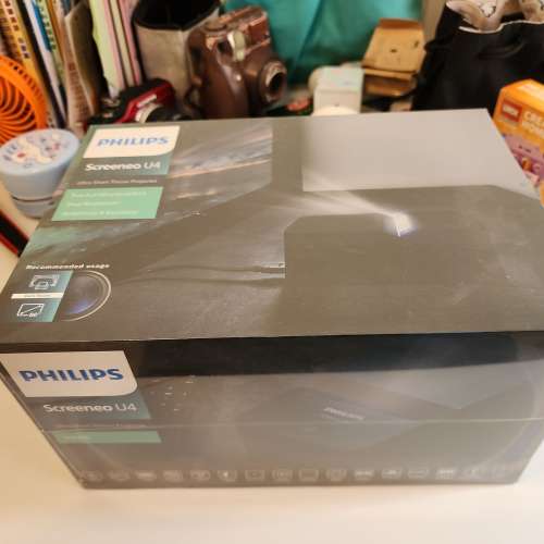 Philips Screeneo U4 Projector 投影機 SCN350 超短焦投影機