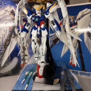 MG 1:100 機動戰士高達 新機動戰記高達W 劇場版 無盡的華爾滋 飛翼高達零式EW 已砌 ...