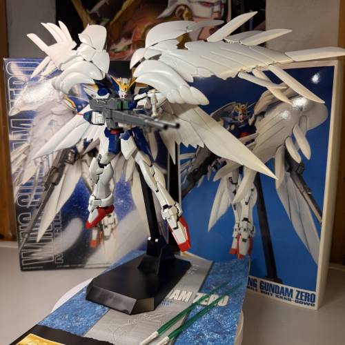 MG 1:100 機動戰士高達 新機動戰記高達W 劇場版 無盡的華爾滋 飛翼高達零式EW 已砌 ...