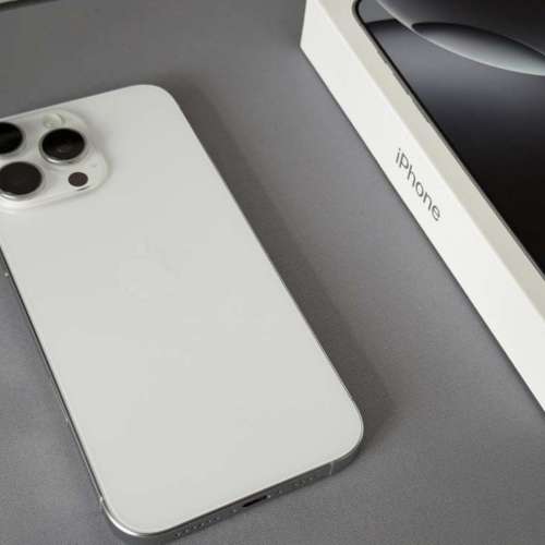 Iphone16 pro max 256G 白港行，電池健康100%，保修到2025.11月7