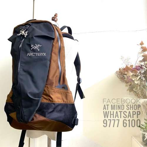 始祖鳥 新版 舊版 新色 舊色 經典舊版 香港不死鳥門市 香港不死鳥專門店 始祖鳥門市...