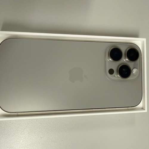 IPHONE 16 PRO 128 GB 100%電.保到年底