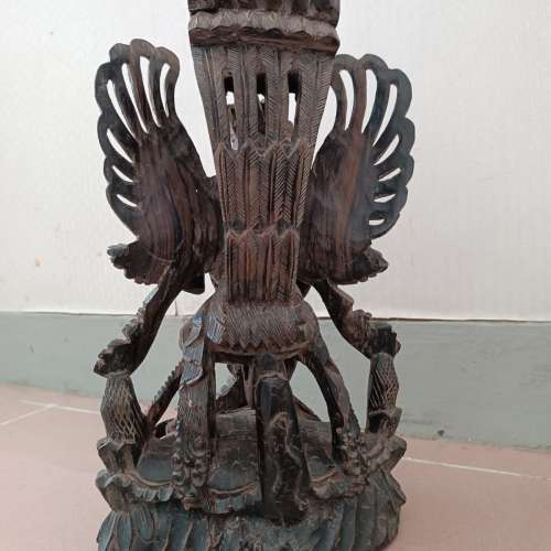 古老黑檀木12吋高木雕，毗濕奴（Lord Vishnu）騎乘神鳥迦樓羅（Garuda）的雕塑。