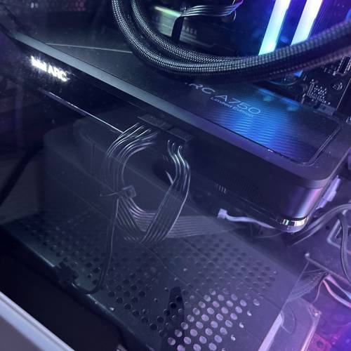 Intel ARC A750 8gb 顯示卡 gpu（不議價，爽快者優先，只限面交‼️ ）