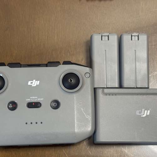 Dji Rc n1 遙控 Mini 2 加mini 2電池2粒 加 充電器加其他背景