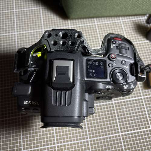 Canon r5c with SmallRig cage + 6 batteries