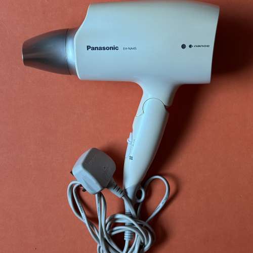 Panasonic 樂聲 「白金納米離子護髮」風筒 EH-NA45