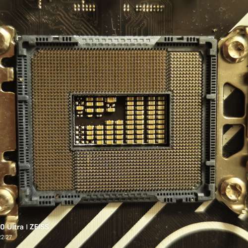 華碩h610m-a d4正常使用，已更新bios，2個m.2位置