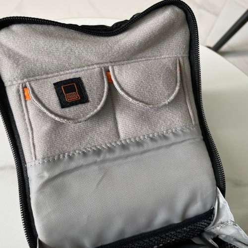 Lowepro Apex 120 AW Shoulder Bag - Blackout