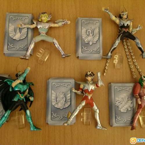 全新聖鬥士星矢聖衣神話海魔女，冥皇篇5人眾盒蛋，not 可口可樂 精品 starwar GUND...