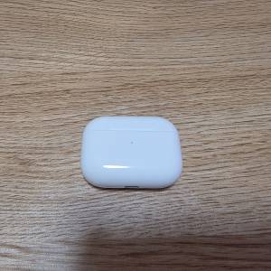 出售Apple Airpods Pro 第一代 (無Magsafe 充電）