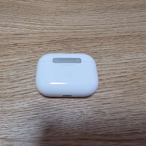 出售Apple Airpods Pro 第一代 (無Magsafe 充電）