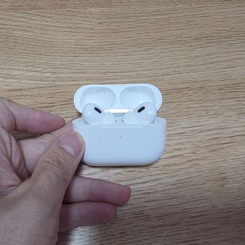 出售Apple Airpods Pro 第一代 (無Magsafe 充電）
