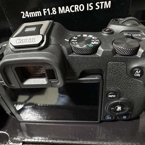 極新Canon R8 with 24-50 kit set