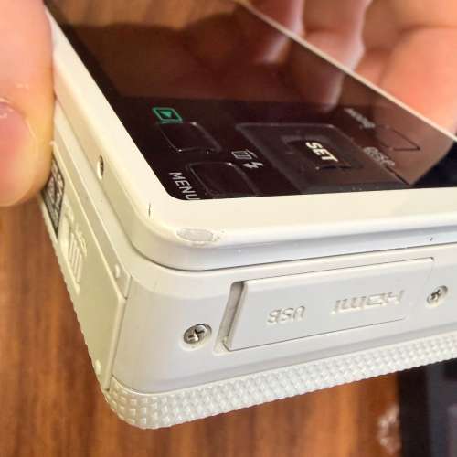 Casio Exilim ZR65 銀色