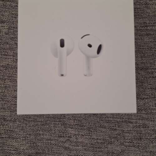 Appla Air Pods 4