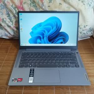 Lenovo IdeaPad Slim 3 14ABR8