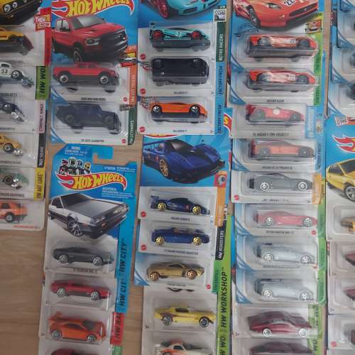 唔諗啦！全部走 Hotwheels Matchbox