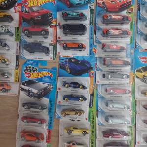 唔諗啦！全部走 Hotwheels Matchbox