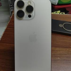 售 iPhone 16 pro max沙漠金