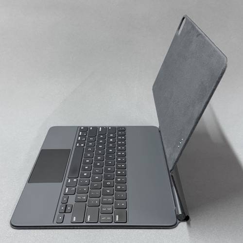 12.9/13吋 Apple Magic Keyboard with Trackpad for iPad Air and iPad Pro