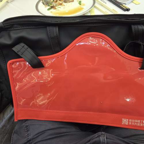 紅牌套及黑色套