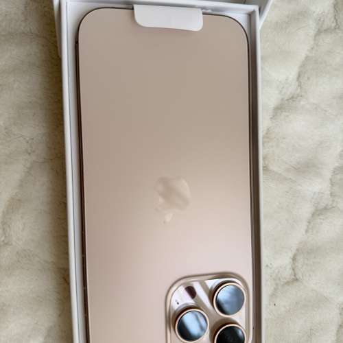 iPhone 16 Pro Max ，沙漠金色，電池健康100%