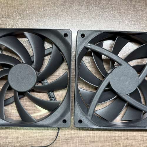 NZXT F120Q 12CM風扇 兩把