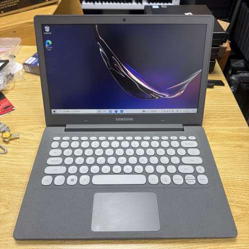 [99% New] Samsung Flash NP530XBB (4核 Intel / 13.3" 全高清 / Win 11 / 永久 Of...
