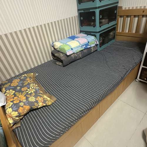 床 連 櫃桶 / 超新淨 / 單人 single bed mattress -- 要快手！