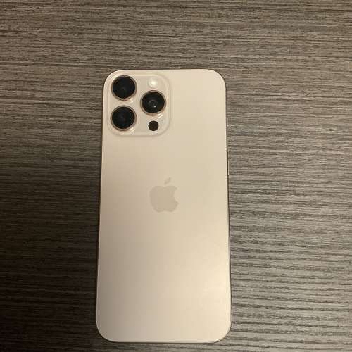 iPhone 16 Pro Max沙漠金256gb，99新