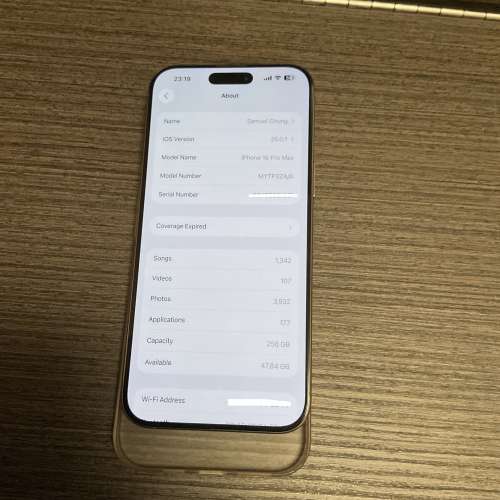 iPhone 16 Pro Max沙漠金256gb，99新